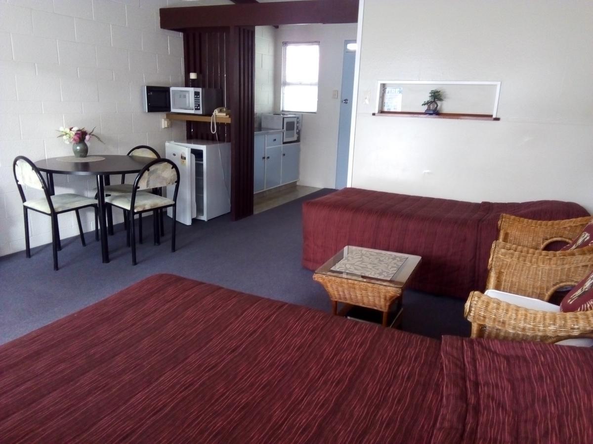 Redwood Lodge Motel Levin Extérieur photo