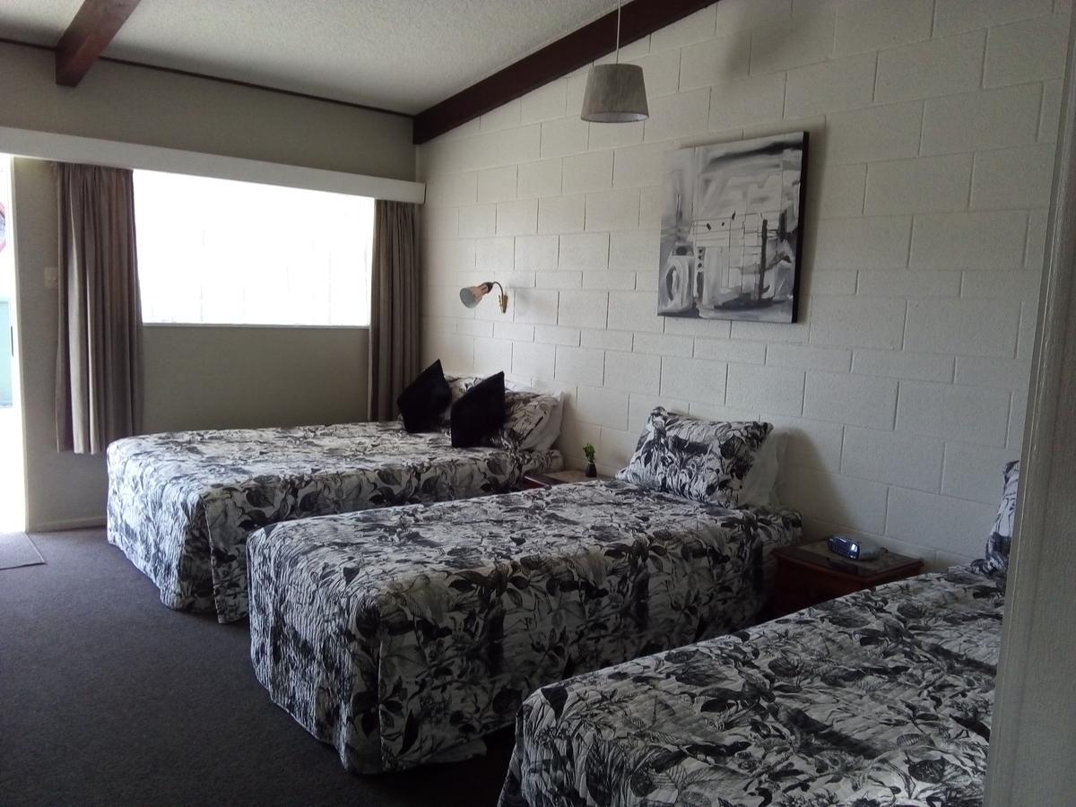 Redwood Lodge Motel Levin Extérieur photo