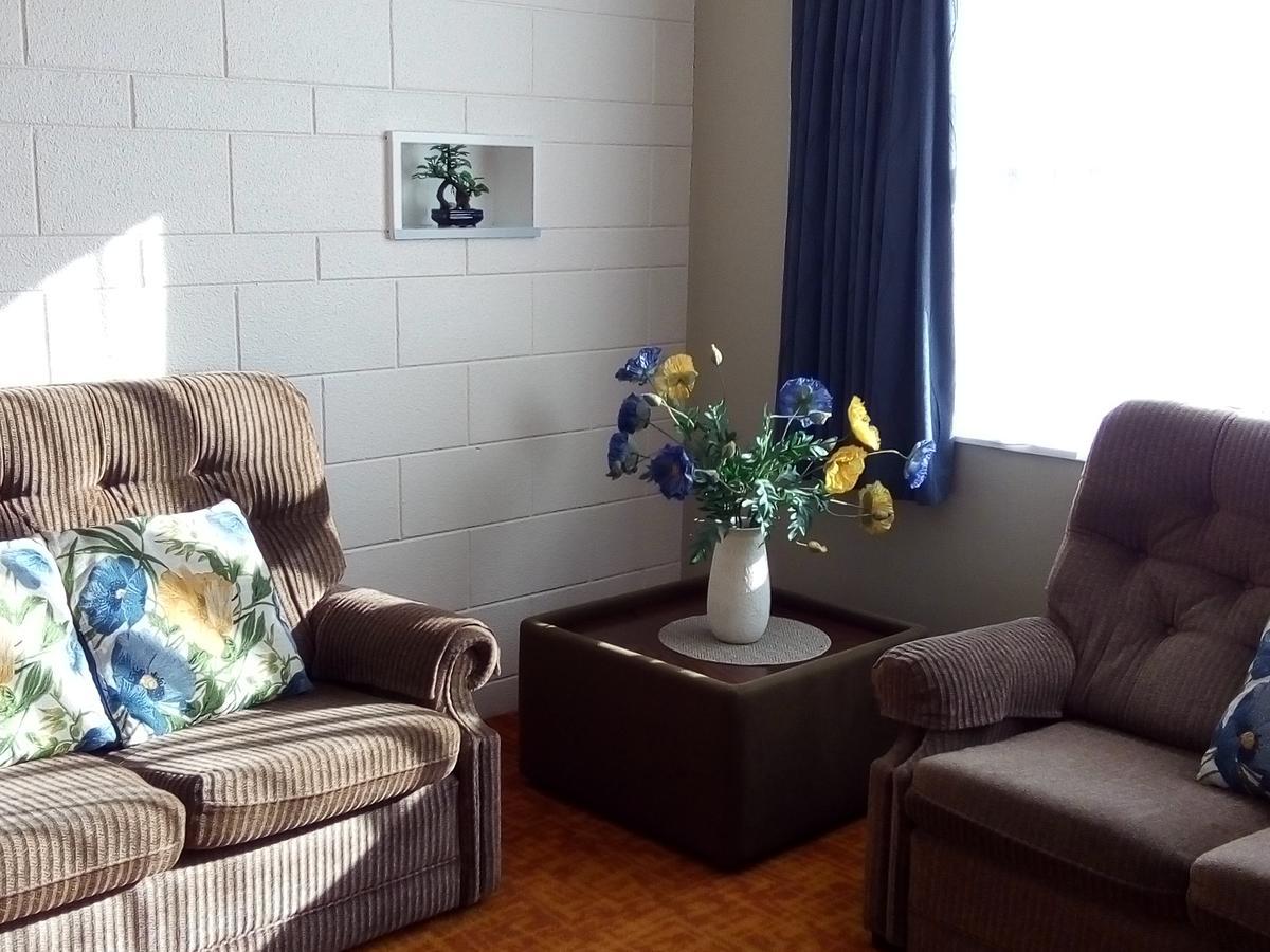 Redwood Lodge Motel Levin Extérieur photo