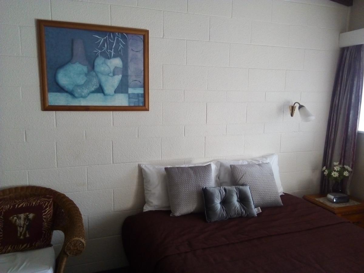 Redwood Lodge Motel Levin Extérieur photo